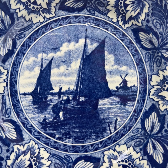 Bochs Delfts Belgium Decorative Plate - Picture 3 of 8
